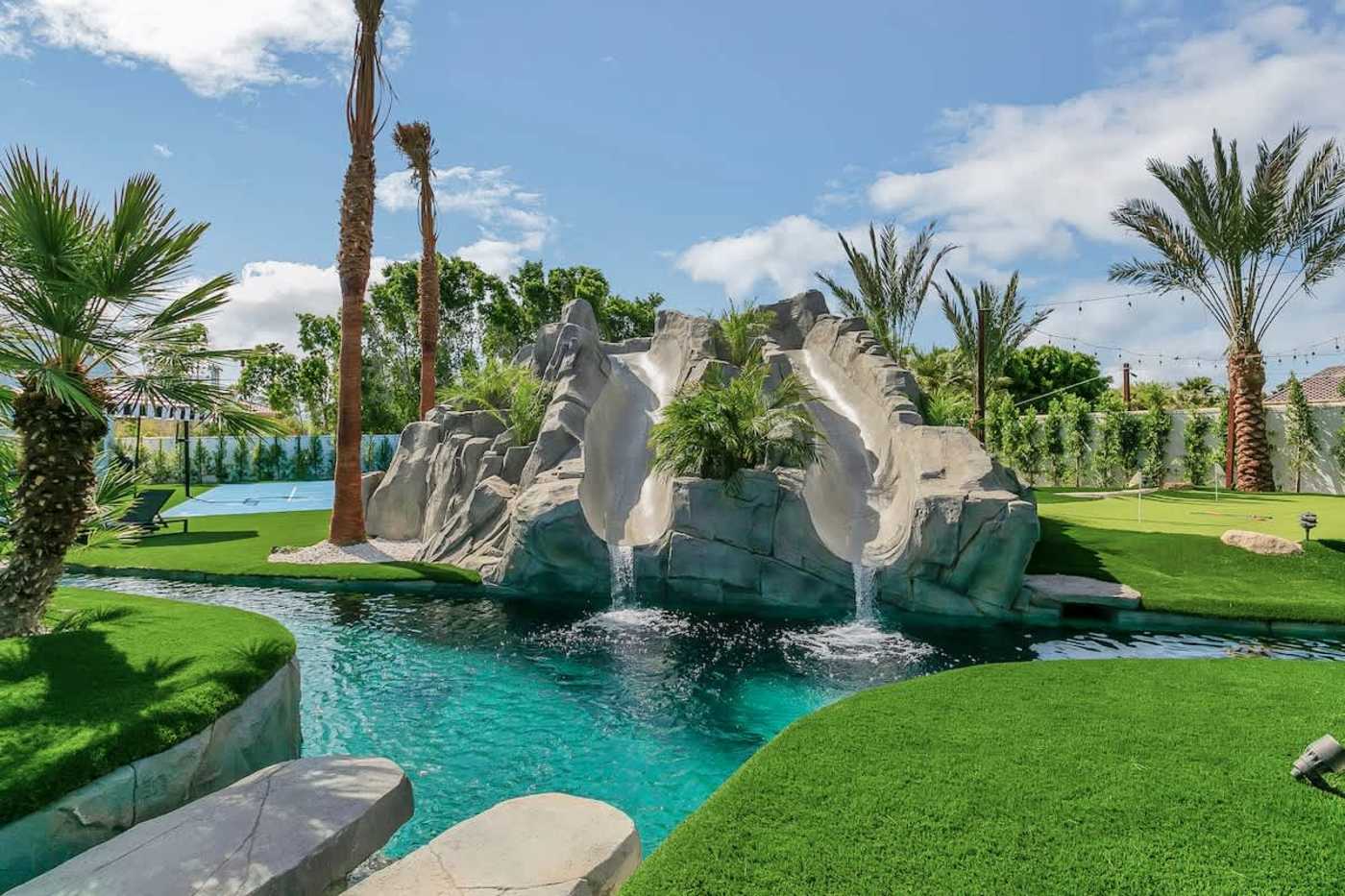 Pool waterfall